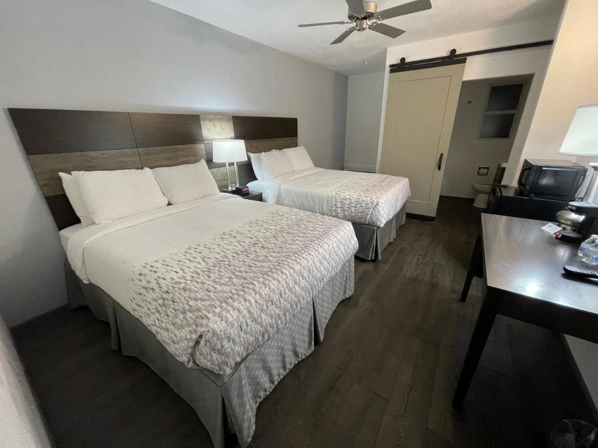 Sunset Motel Waterloo Екстериор снимка