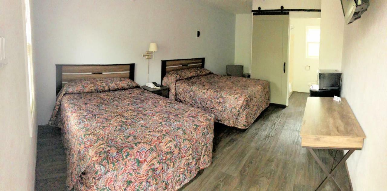 Sunset Motel Waterloo Екстериор снимка